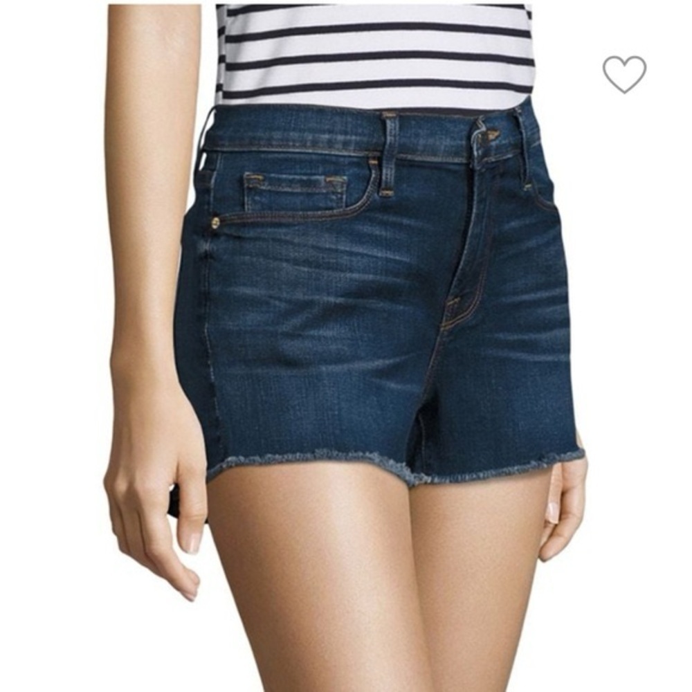 WOMENS SIZE 6 AMERICAN EAGLE DISTRESSED 5” JEAN SHORTS